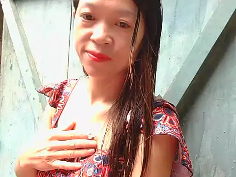 Snapshot of Mina_ti chatting on October 16, 2025, 8:04 am Mina ti online show from October 16, 2025, 8:04 am