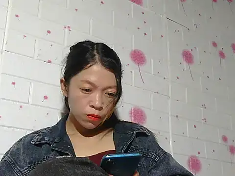 Snapshot of Mina_ti chatting on October 20, 2025, 3:01 pm Mina ti online show from October 20, 2025, 3:01 pm