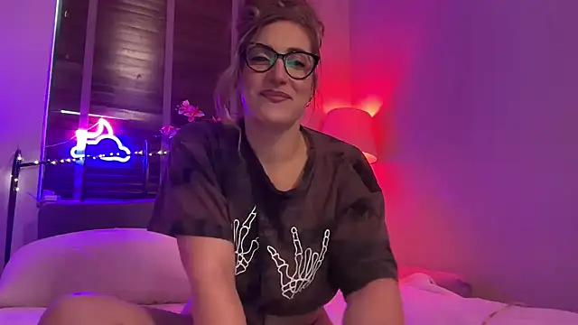 Snapshot of MistresssX chatting on October 11, 2025, 7:23 pm MistresssX online show from October 11, 2025, 7:23 pm