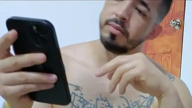 Snapshot of Hunter_Hoott chatting on September 19, 2025, 7:47 pm Hunter Hoott online show from September 19, 2025, 7:47 pm