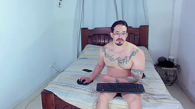 Hunter Hoott online show from June 11, 2026, 11:14 pm