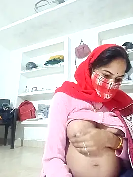 Snapshot of CUTE-786 chatting on December 21, 2025, 11:45 pm CUTE-786 online show from December 21, 2025, 11:45 pm
