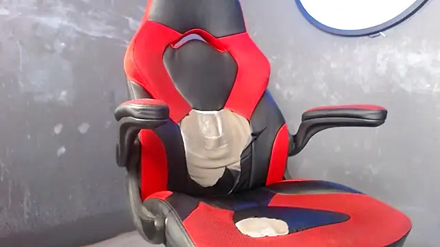 Snapshot of Codyknightt chatting on September 21, 2025, 4:14 am Codyknightt online show from September 21, 2025, 4:14 am