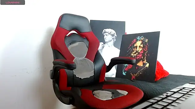 Snapshot of Codyknightt chatting on October 28, 2025, 12:09 pm Codyknightt online show from October 28, 2025, 12:09 pm