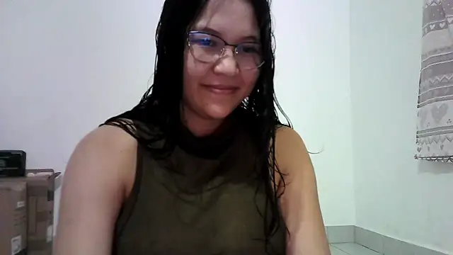 Naia Stant online show from February 5, 2026, 2:38 am