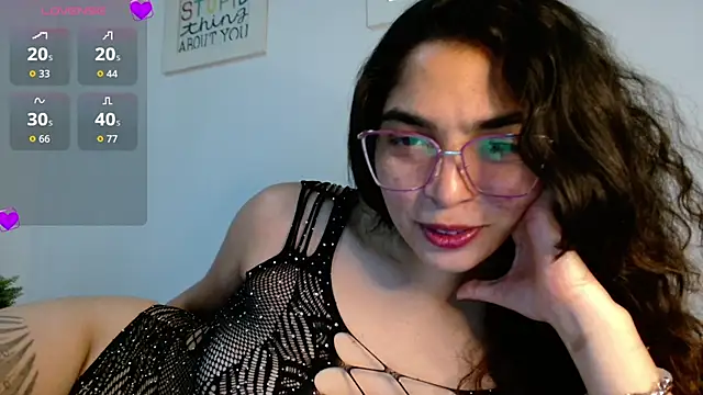 Snapshot of Ariagal chatting on December 16, 2025, 7:19 pm Ariagal online show from December 16, 2025, 7:19 pm