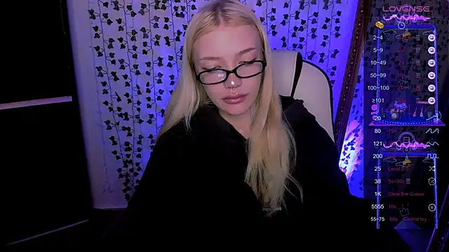 AnyaTaylor  online show from March 11, 2026, 2:17 am