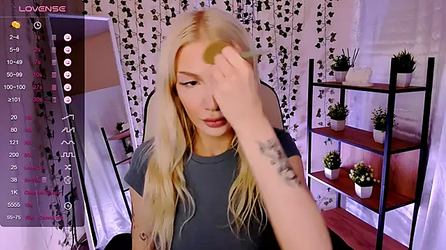 AnyaTaylor  online show from May 6, 2026, 2:08 am