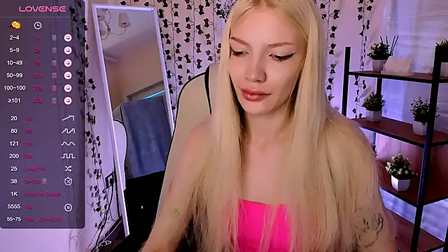 Snapshot of AnyaTaylor_ chatting on June 2, 2026, 2:24 am AnyaTaylor online show from June 2, 2026, 2:24 am