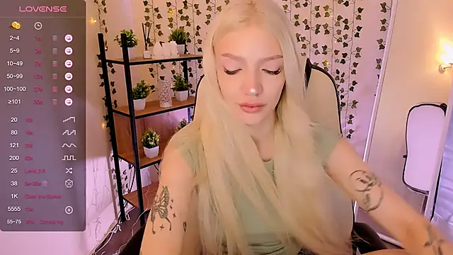 Snapshot of AnyaTaylor_ chatting on June 17, 2026, 2:14 am AnyaTaylor online show from June 17, 2026, 2:14 am