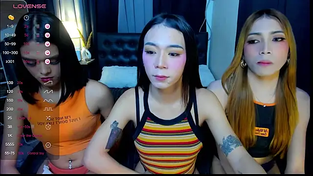 bellamoonlightX online show from August 3, 2026, 8:46 am