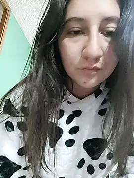 LunaBaby- online show from October 4, 2025, 11:41 am