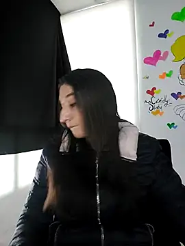 LunaBaby- online show from October 21, 2025, 11:11 am