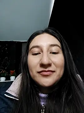 LunaBaby- online show from October 23, 2025, 11:20 am