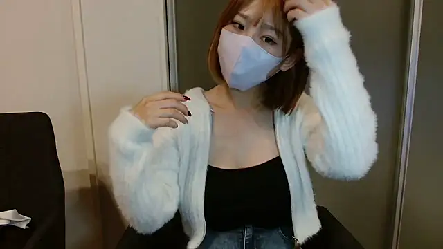 JURIO0715 online show from October 27, 2025, 3:27 pm