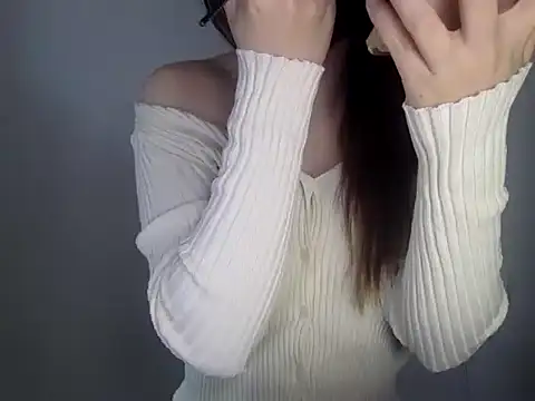 Snapshot of Mia_8 chatting on April 10, 2026, 6:40 am Mia 8 online show from April 10, 2026, 6:40 am
