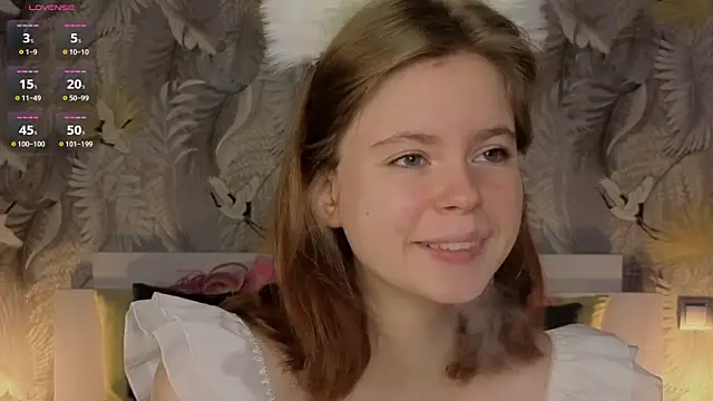 Snapshot of JulietteRain chatting on October 10, 2025, 5:23 pm JulietteRain online show from October 10, 2025, 5:23 pm