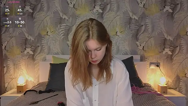 Snapshot of JulietteRain chatting on October 13, 2025, 4:07 pm JulietteRain online show from October 13, 2025, 4:07 pm