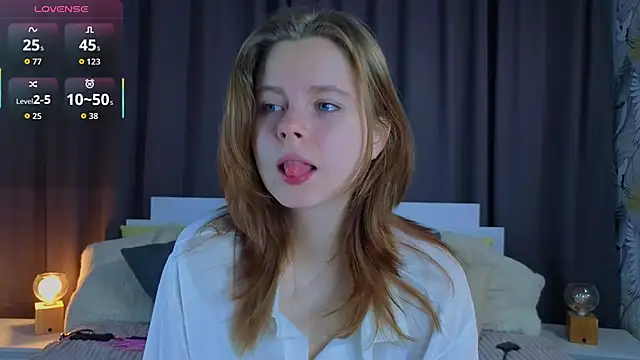 Snapshot of JulietteRain chatting on November 2, 2025, 4:31 pm JulietteRain online show from November 2, 2025, 4:31 pm