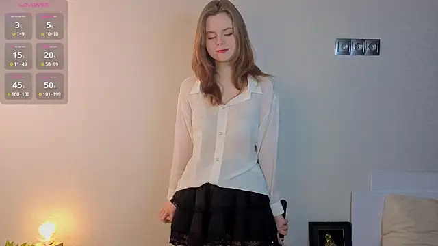 Snapshot of JulietteRain chatting on February 10, 2026, 6:34 pm JulietteRain online show from February 10, 2026, 6:34 pm