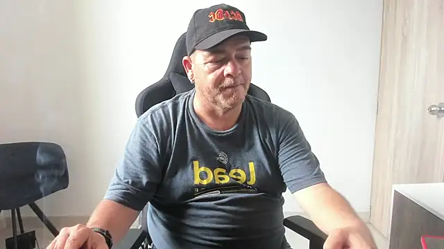 massimo dannger online show from September 16, 2025, 8:54 pm