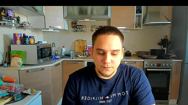 Snapshot of Bear_Beer130 chatting on April 8, 2026, 3:01 pm Bear Beer130 online show from April 8, 2026, 3:01 pm