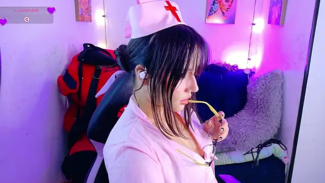 Snapshot of MiaVelvetDoll chatting on October 3, 2025, 2:03 pm MiaVelvetDoll online show from October 3, 2025, 2:03 pm