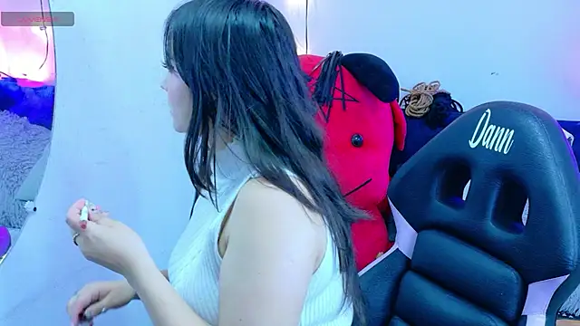 Snapshot of MiaVelvetDoll chatting on October 10, 2025, 1:21 pm MiaVelvetDoll online show from October 10, 2025, 1:21 pm