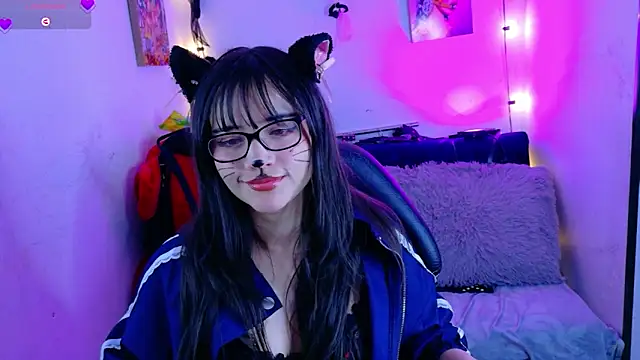 Snapshot of MiaVelvetDoll chatting on October 21, 2025, 2:29 pm MiaVelvetDoll online show from October 21, 2025, 2:29 pm