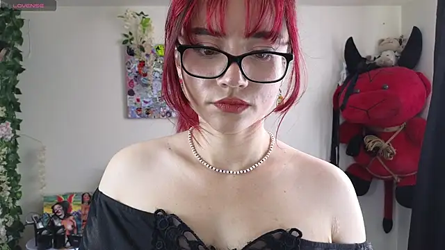 Snapshot of MiaVelvetDoll chatting on July 23, 2026, 2:15 pm MiaVelvetDoll online show from July 23, 2026, 2:15 pm