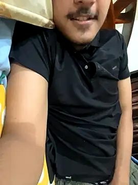 hamstar09 online show from September 30, 2025, 8:52 am