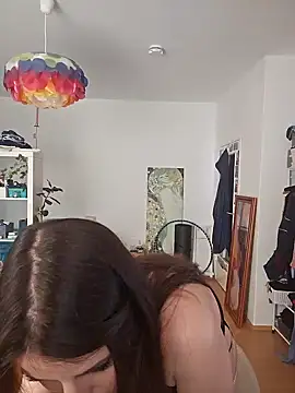 BelleFelicitas online show from September 29, 2025, 2:11 pm