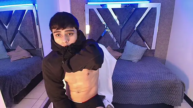 lian fooox online show from October 22, 2025, 5:30 am