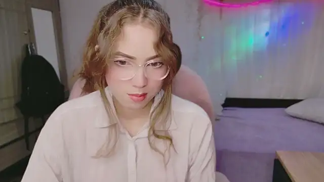Natalia novna online show from September 8, 2025, 6:18 pm