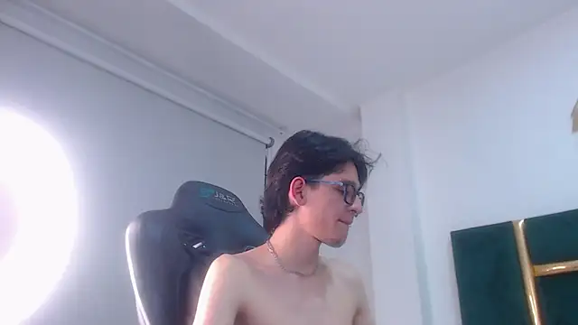 JAX25 OS online show from October 14, 2025, 8:09 pm