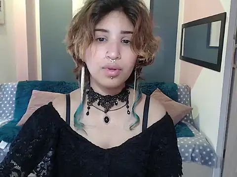 VenusMist online show from September 15, 2025, 7:36 pm