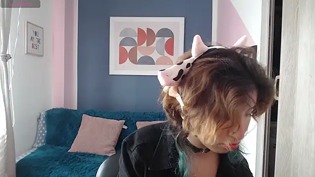 VenusMist online show from September 20, 2025, 1:45 pm