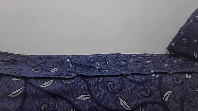 RaoufDz17cm online show from October 6, 2025, 5:32 pm