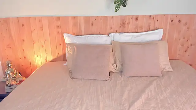 Snapshot of CloehSmiith chatting on March 16, 2026, 11:58 am CloehSmiith online show from March 16, 2026, 11:58 am