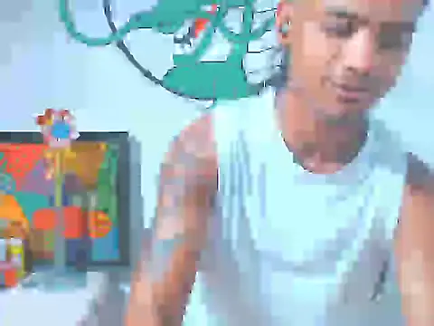 Snapshot of davidcutterr chatting on November 19, 2025, 2:33 am davidcutterr online show from November 19, 2025, 2:33 am