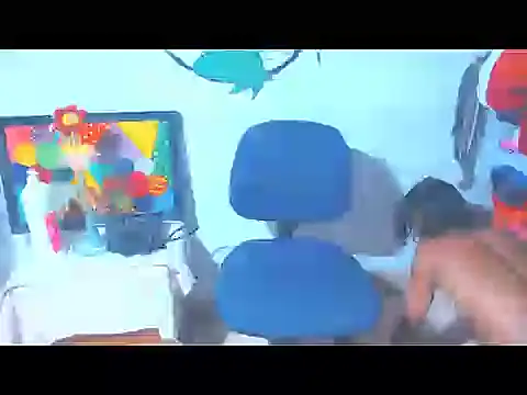 Snapshot of davidcutterr chatting on December 14, 2025, 3:45 am davidcutterr online show from December 14, 2025, 3:45 am