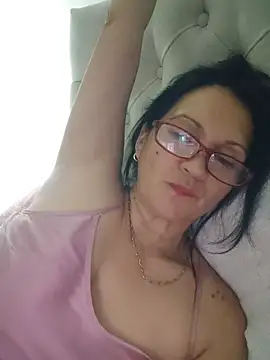 Snapshot of Ternura_Prohibida chatting on April 15, 2026, 2:18 am Ternura Prohibida online show from April 15, 2026, 2:18 am