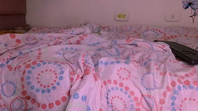 Snapshot of sweetnatachadirty chatting on October 7, 2025, 12:08 am sweetnatachadirty online show from October 7, 2025, 12:08 am