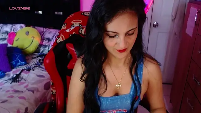 Snapshot of BasmaHernandez chatting on May 27, 2026, 2:25 pm BasmaHernandez online show from May 27, 2026, 2:25 pm