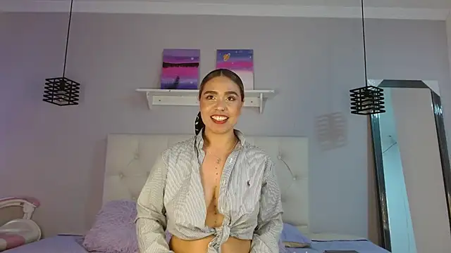 Snapshot of _Aiitanaa_ chatting on September 30, 2025, 5:07 pm  Aiitanaa  online show from September 30, 2025, 5:07 pm