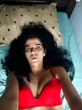 lucerocutte online show from September 28, 2025, 6:02 pm