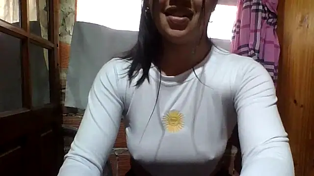 Snapshot of nosdivertimosjuntos chatting on July 17, 2026, 1:18 pm nosdivertimosjuntos online show from July 17, 2026, 1:18 pm