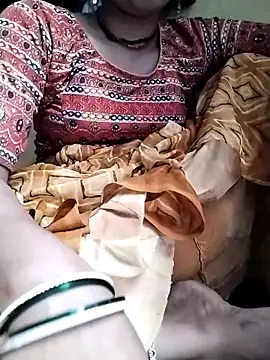 Snapshot of Gopika_Dudi chatting on September 28, 2025, 1:55 am Gopika Dudi online show from September 28, 2025, 1:55 am