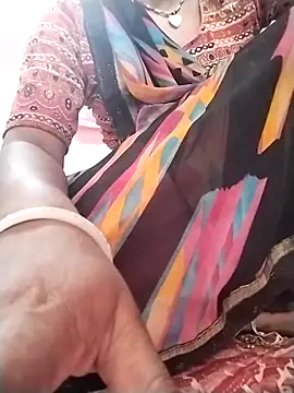 Snapshot of Gopika_Dudi chatting on October 9, 2025, 6:55 am Gopika Dudi online show from October 9, 2025, 6:55 am