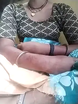 Snapshot of Gopika_Dudi chatting on October 14, 2025, 1:50 am Gopika Dudi online show from October 14, 2025, 1:50 am